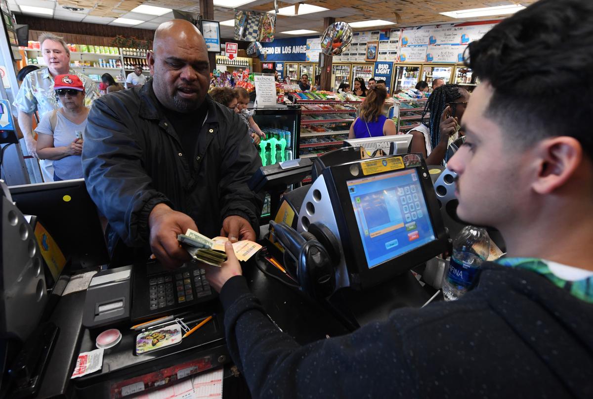 California Moves to Phase Out Paper Receipts After Regulating Plastic Straws
