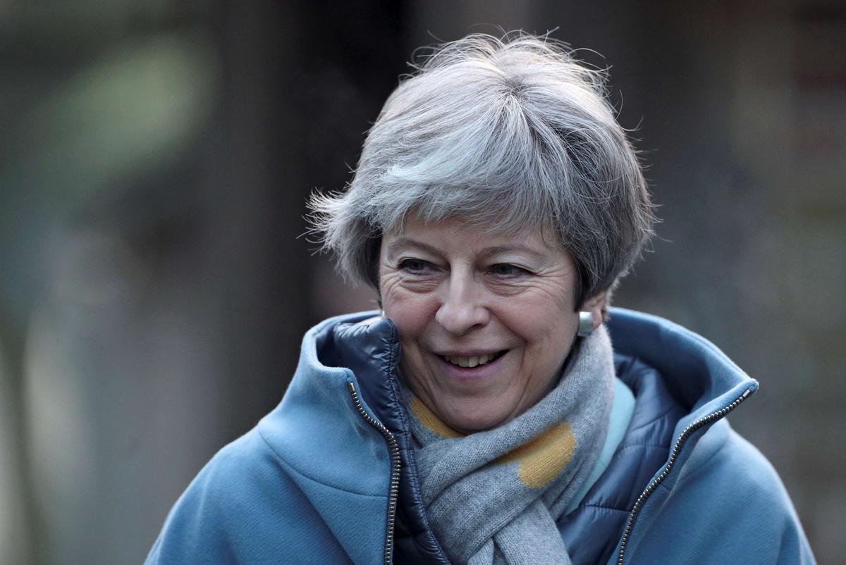 Theresa May Tries to Solve Irish Border Riddle, Refuses to Rule Out No-Deal Brexit