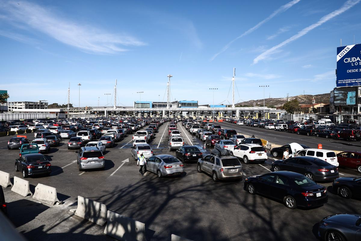 Official: Asylum-Seekers to Wait in Mexico Starting Jan. 25