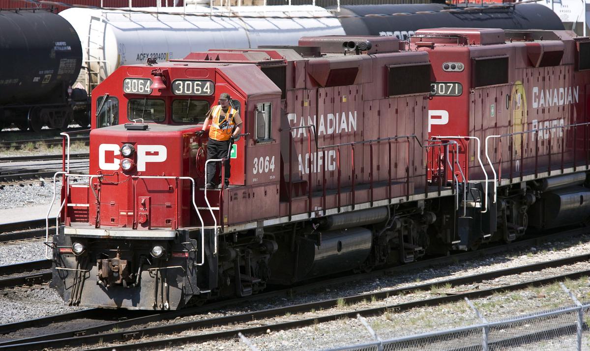 Three Crew Members Die in B.C. Grain Car Derailment, CP Rail Confirms
