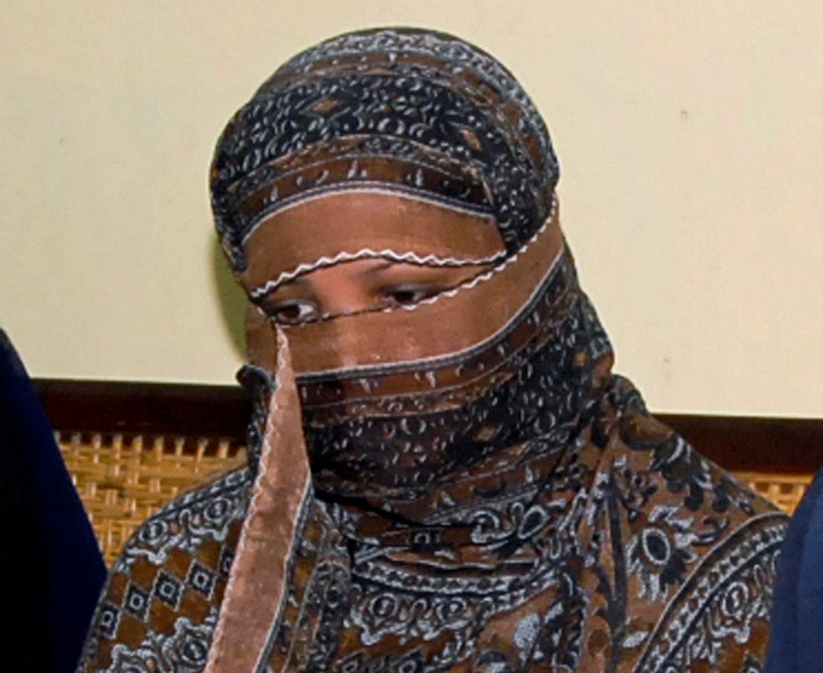 Woman Acquitted of Blasphemy Still Can’t Leave Pakistan