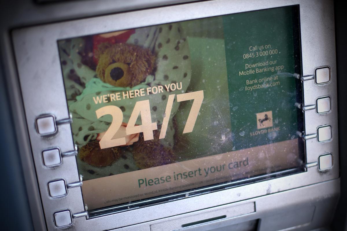 Britain’s ‘Broken’ Cash System Needs Overhaul, Say Lawmakers