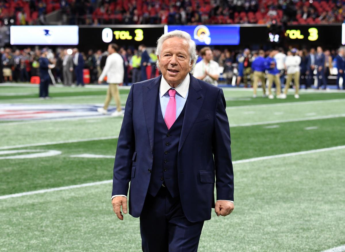 Prosecutors Offer to Drop Charges Against Patriots Owner in Prostitution Case