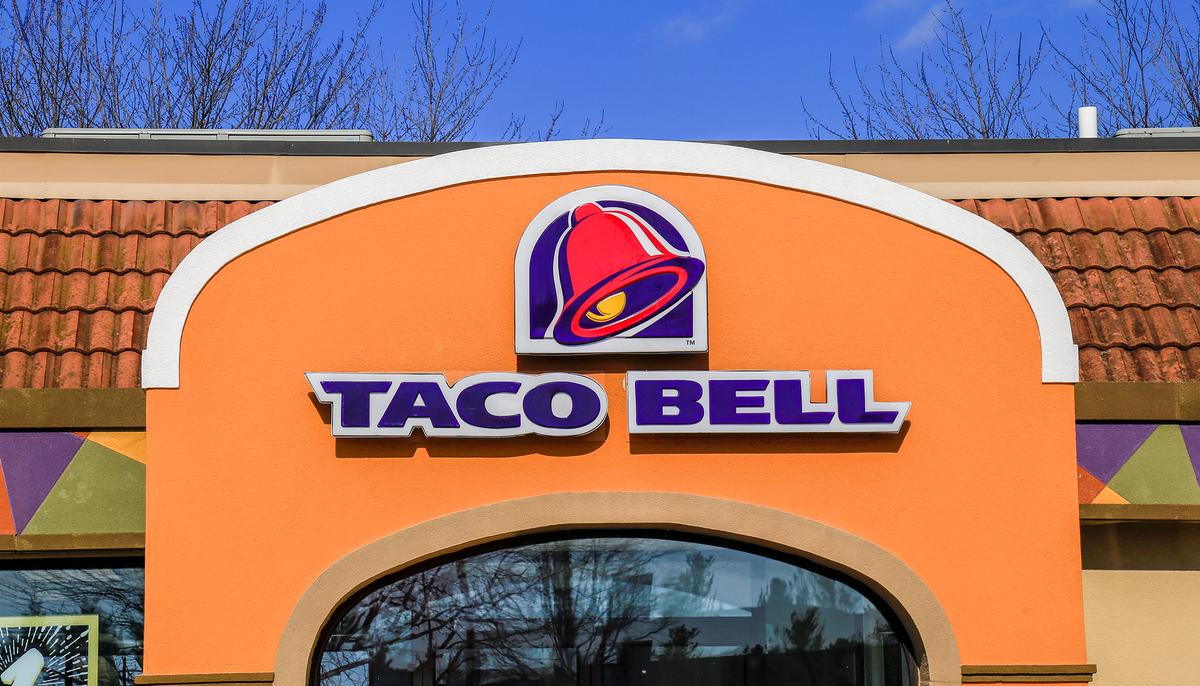 Supreme Court Rules in Favor of Taco Bell Worker in Overtime Dispute