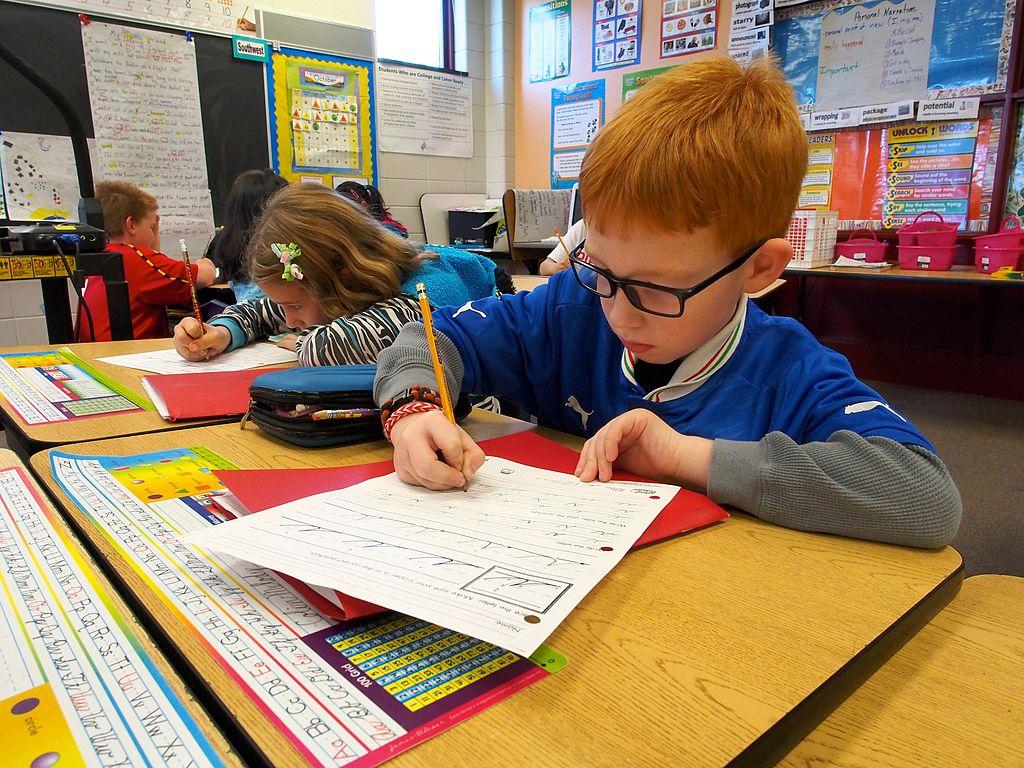 Illustration - Getty Images | <a href="https://www.gettyimages.com/detail/news-photo/by-rob-macpherson-lifestyle-education-us-writing-pupils-news-photo/186436272">AFP</a>