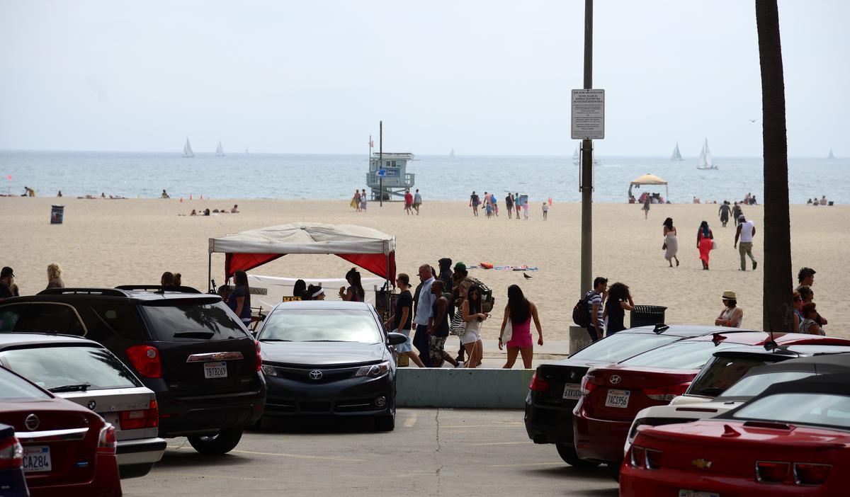 Police Cruiser Runs Over Sunbathing Woman on Venice Beach