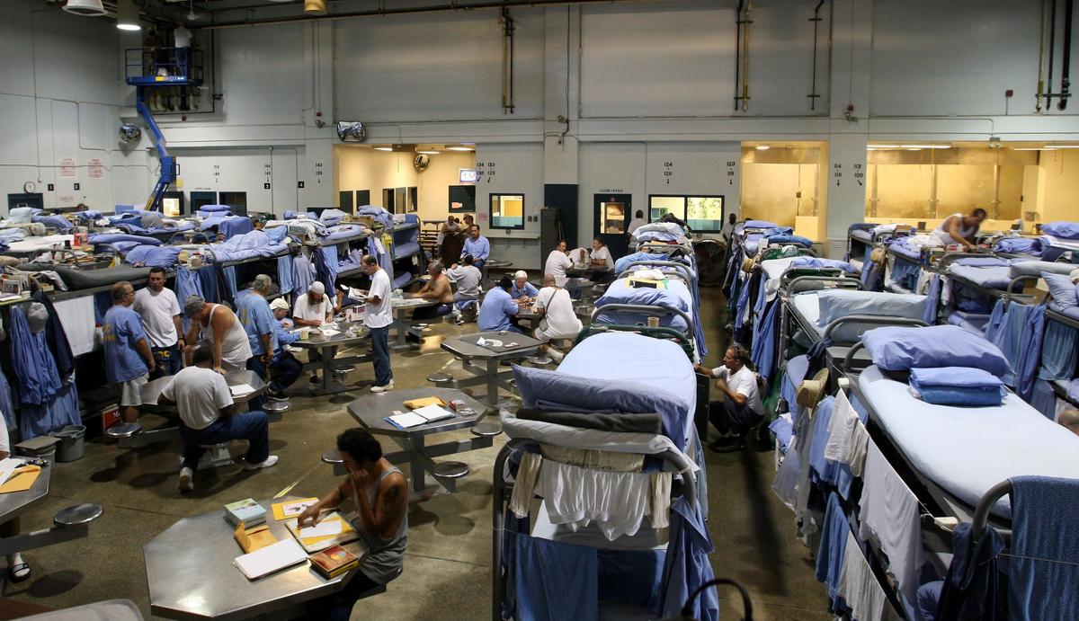 Members of Congress Urge Attorney General to ‘Release as Many Prisoners as Possible’