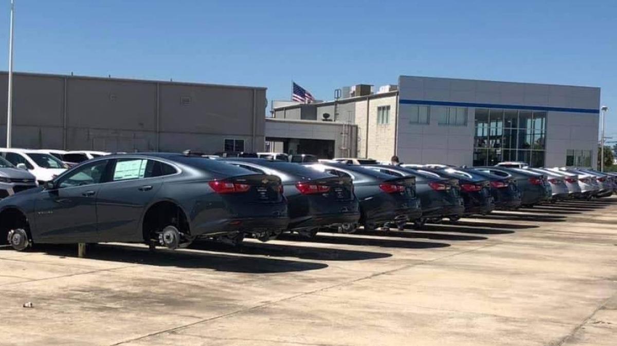 Thieves Steal Wheels and Tires From Dozens of Vehicles on Louisiana Dealer Lot