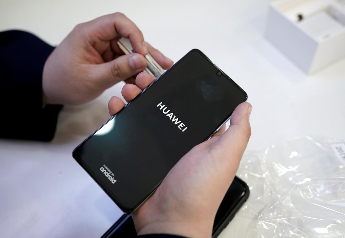 Huawei Smartphones to “Maintain Stability”