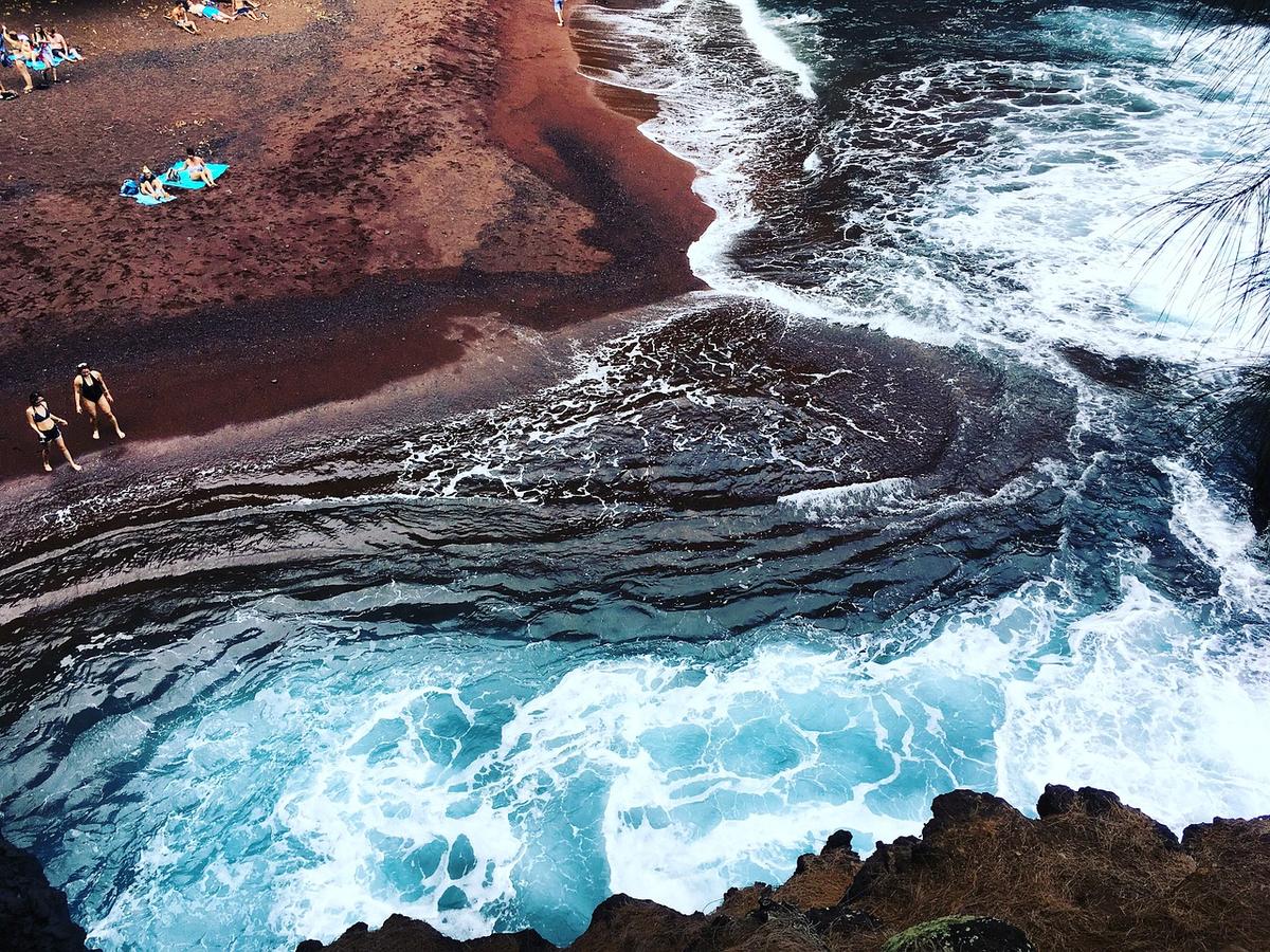 Family Decides to Share Video of Near-Deadly Fall After Wife Tumbles Over Cliff on Holiday in Hawaii