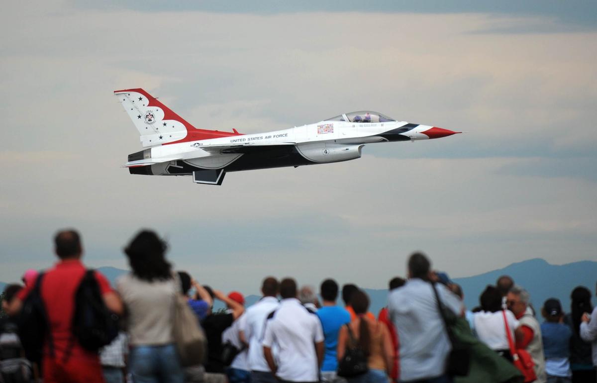 Bulgaria Sees F-16 Jet Deal With US at $1.2 Billion