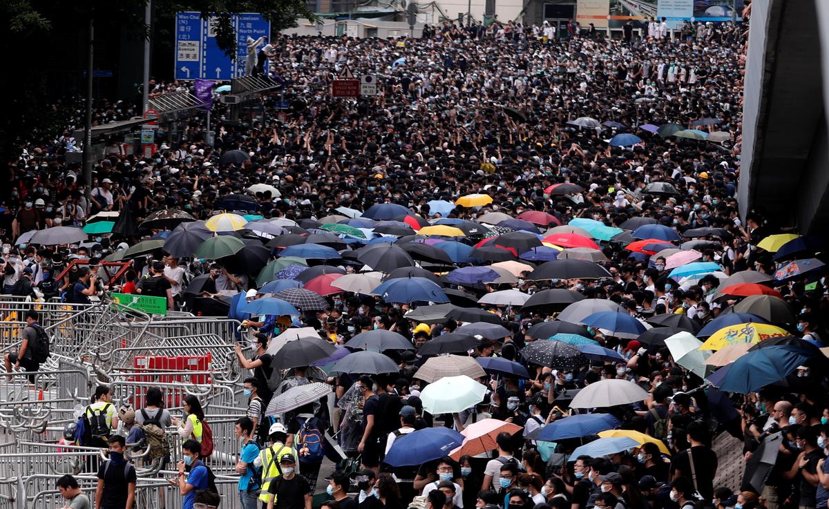 Thousands of Protesters Paralyze Hong Kong’s Financial Hub Over Extradition Bill
