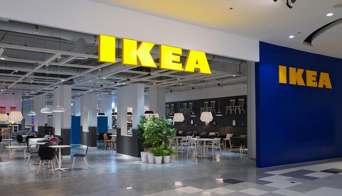 IKEA Asked Customers to Bully One Plant and Be Kind to Another to Prove a Point