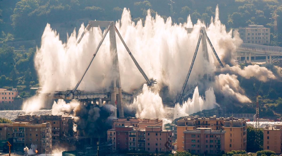 Remaining Parts of Collapsed Italian Bridge Are Demolished