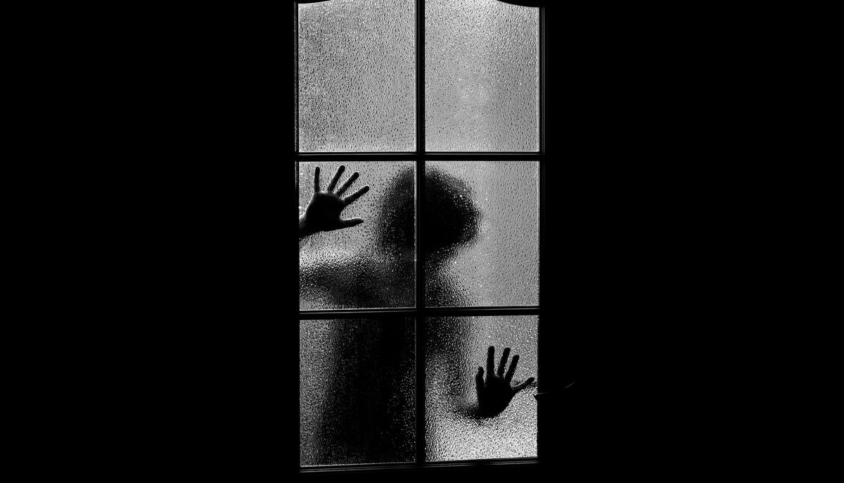 Child Predators About to Attack Boy They Lured on Social Media, Then Someone Walks In