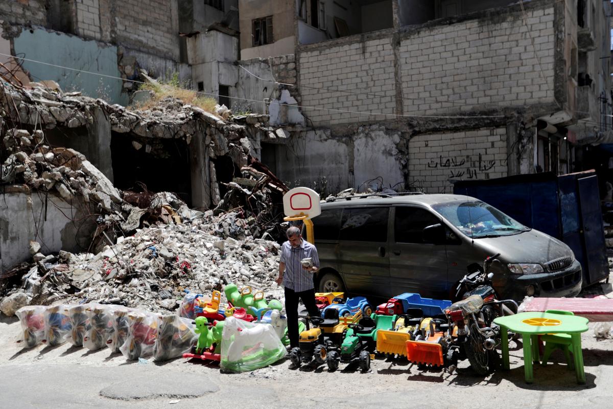 Russian-Led Assault in Syria Leaves Over 500 Civilians Dead: Rights Groups, Rescuers