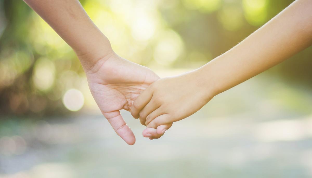 11-Year-Old Sees Man Grab Little Brother, Her Quick Thinking Saves Him From Abduction