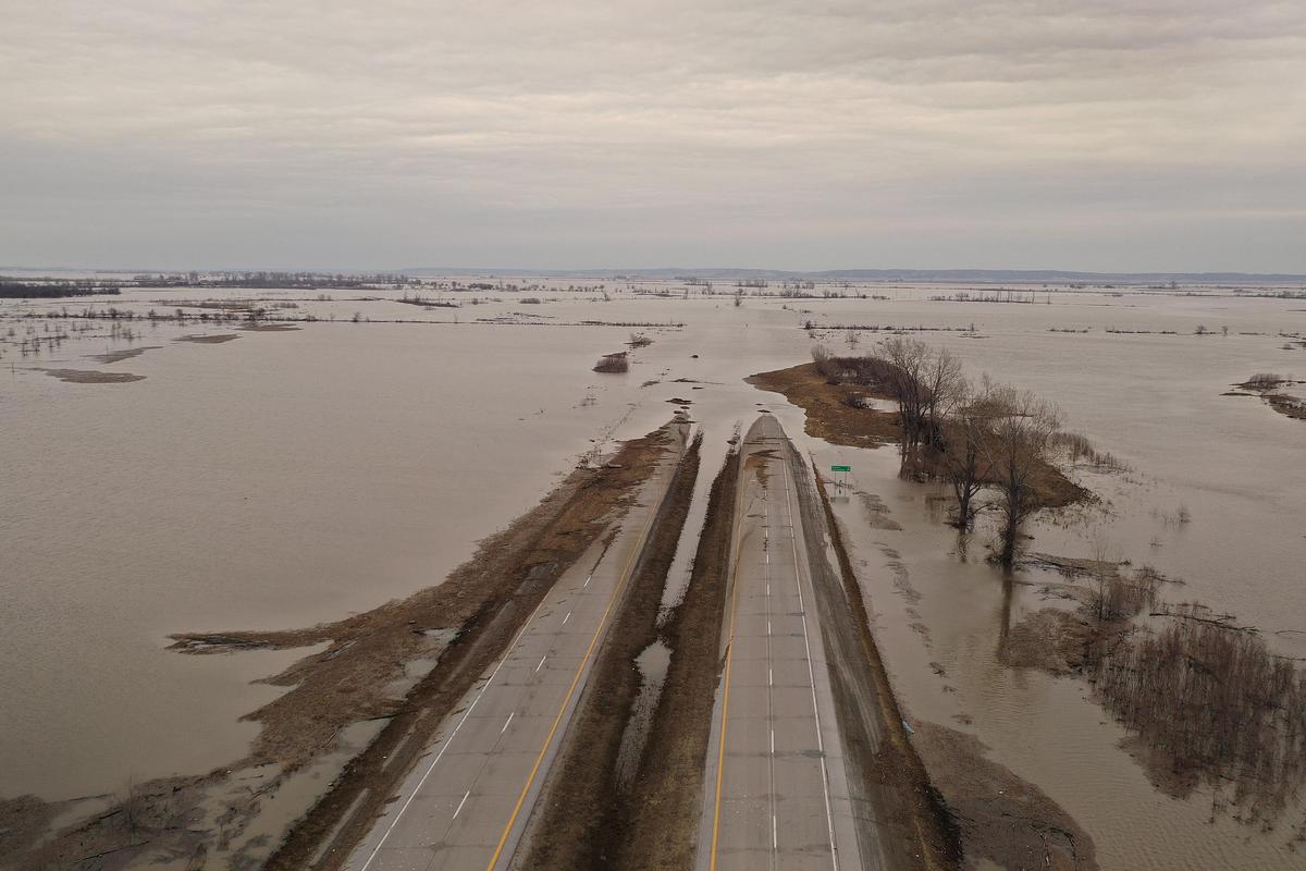Ongoing Midwest Flooding Gets Scant Coverage in Mainstream Media
