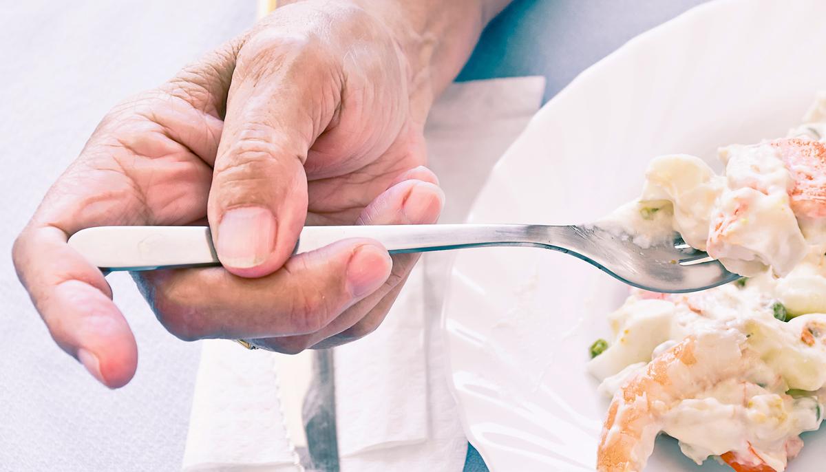 Bride Shares Heartbreaking Photo of Grandfather Eating Alone With Memorial of Ex-Wife at Wedding