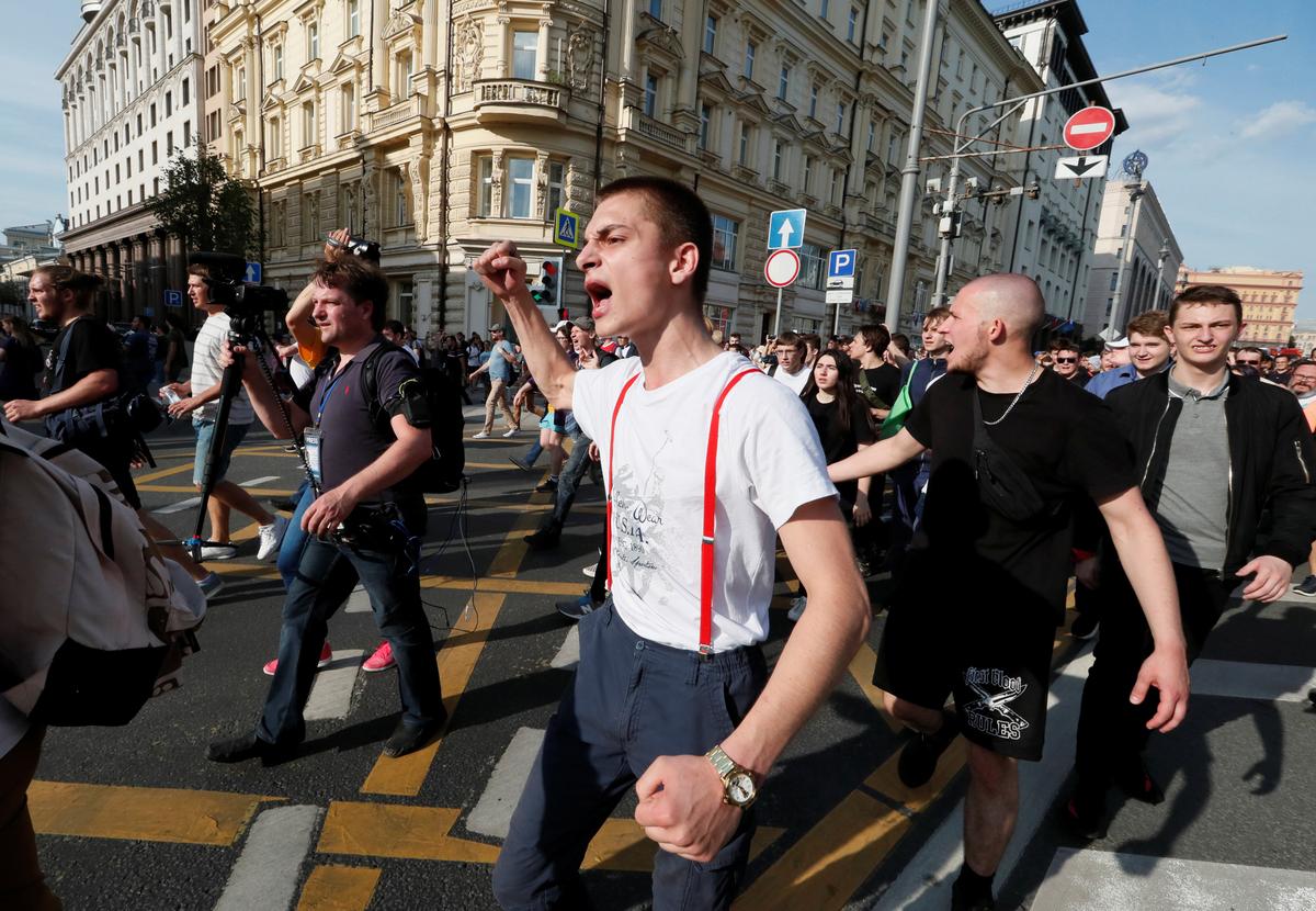 Nearly 1,400 Detained in Moscow Protest; Largest in Decade
