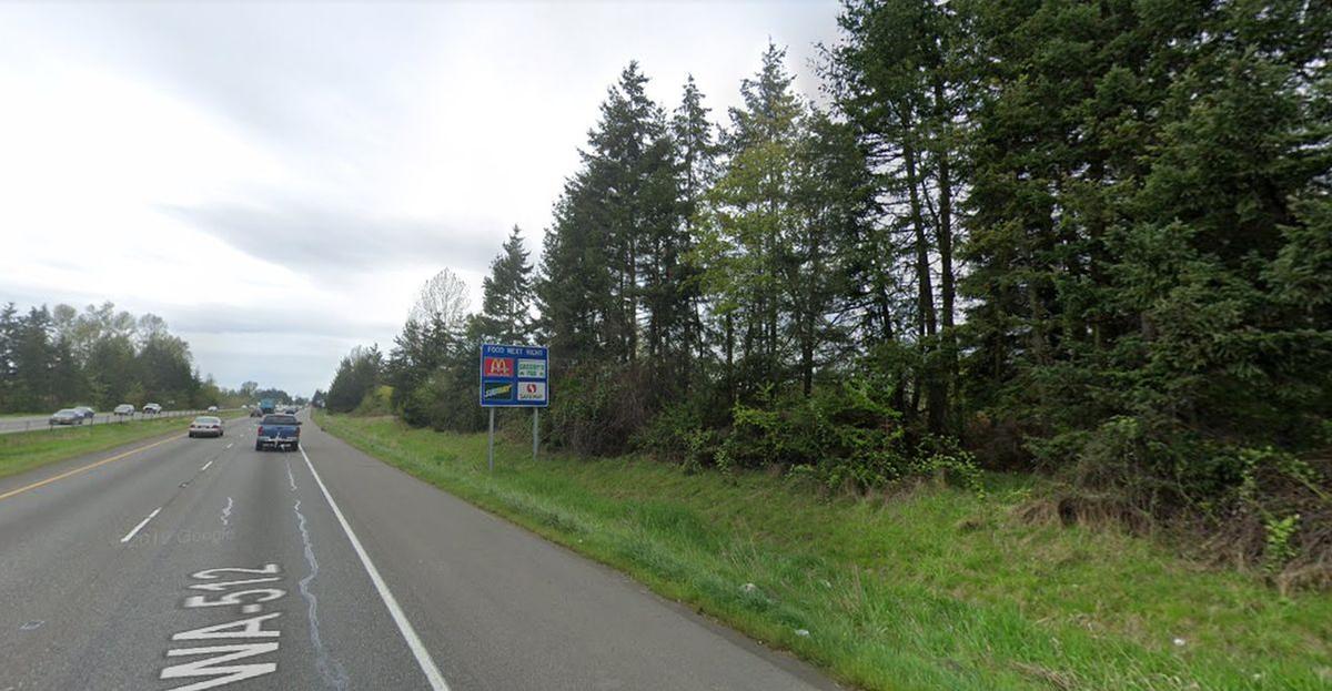 Man Captures Photo of Deputy, Reveals Secret Rendezvous on the Side of a Road