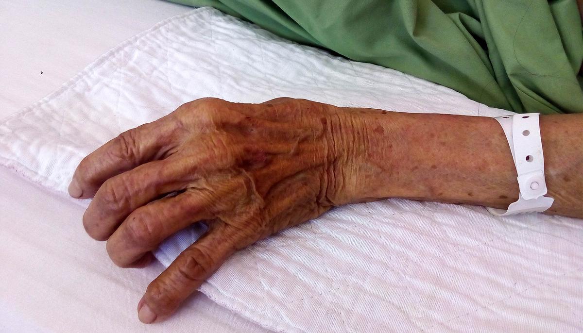 Nurses Caught Manhandling 92-Year-Old Dementia Patient, but Judge Says ‘It’s Not Abuse’