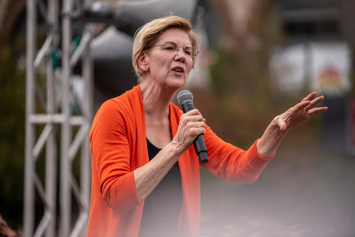 Massachusetts Chiefs of Police Slam Elizabeth Warren for Anti-Police Statements