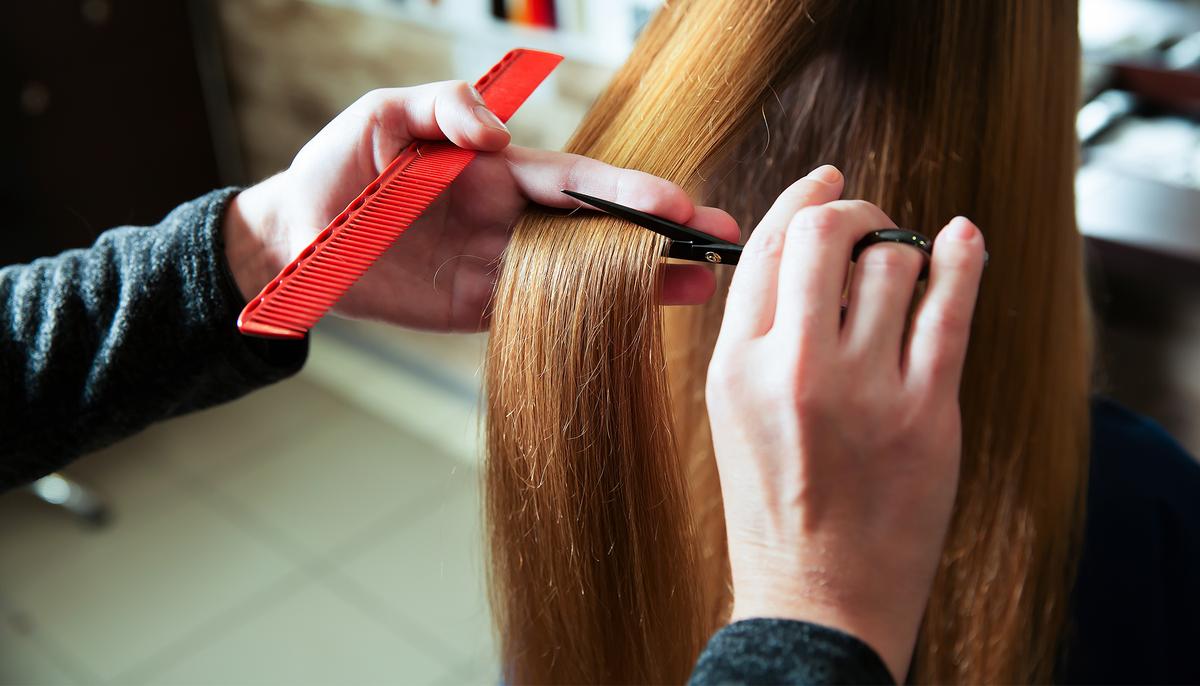 ‘Makeover Guy’ Chops Half of Woman’s Hair Off When She Asks to Cut ‘an Inch or Two’