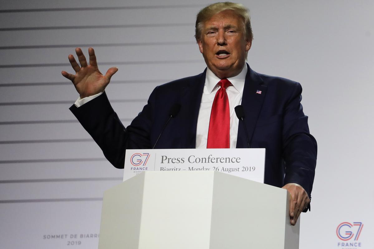 Trump Returns to Washington, Says Hurricane Nuking Story Is ‘Fake News’