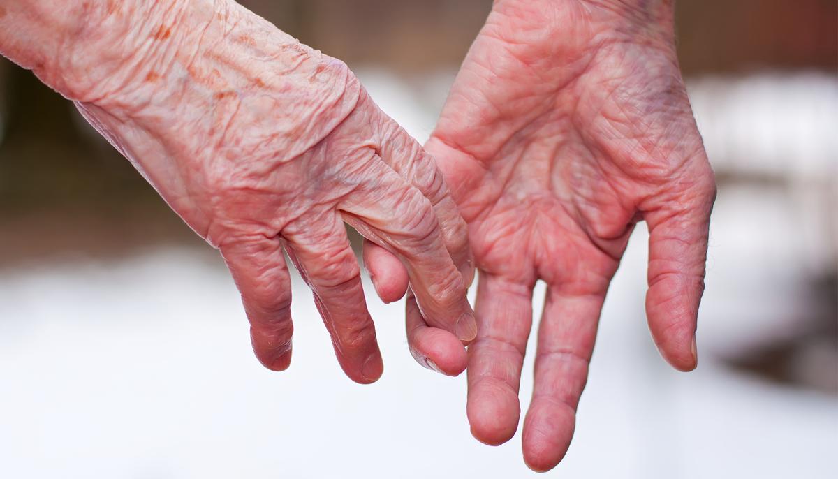 WWII Couple Met on a Blind Date and Was Married for 70 Years Before Dying on Same Day
