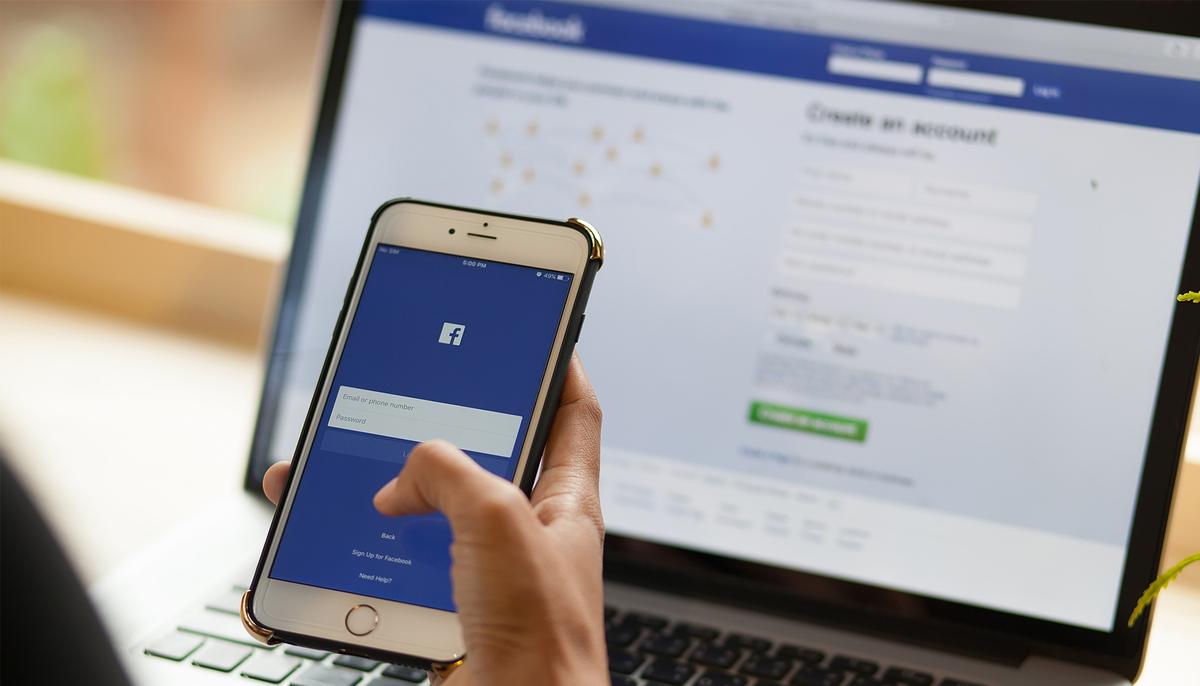 Heartbroken Mom Calls for Kindness in Facebook Post After Her 3-Year-Old Ginger Bullied on a Bus