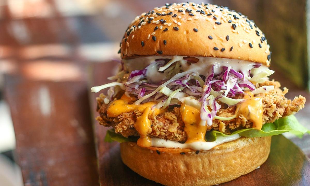 Teen With Dairy Allergies Dies After Eating Burger Coated With Buttermilk