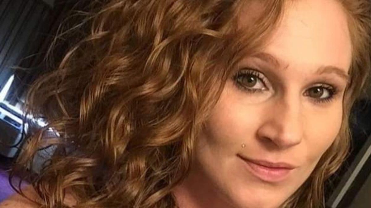 Former MMA Fighter Katy Collins Dies at 32 After Brain Aneurysm: Reports