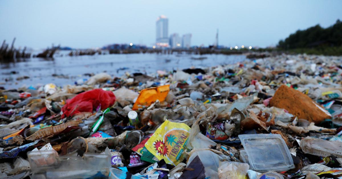 Indonesia Threatens to Report Countries for Refusing to Take Back Waste