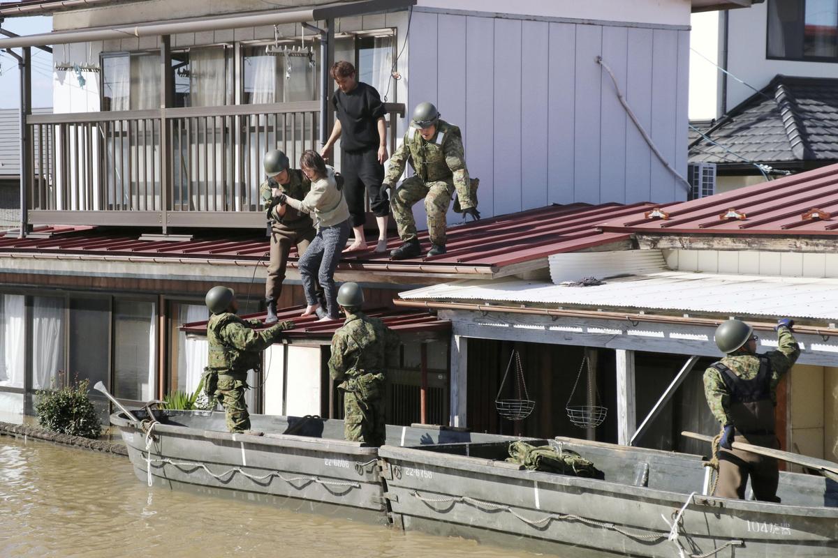 Japan Sends Rescue Workers on Search Operation in Typhoon-Hit Areas