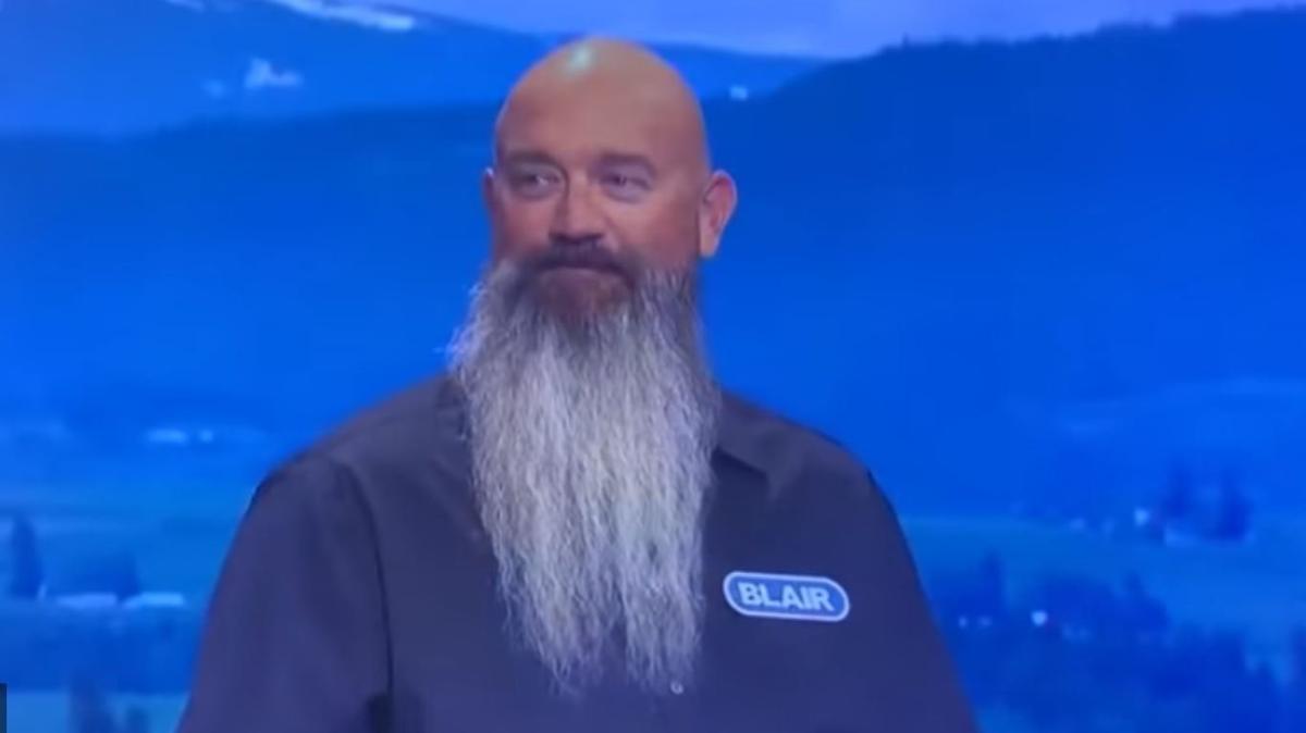 ‘Wheel of Fortune’ Contestant Uses Intro to Joke He’s Trapped in a ‘Loveless Marriage’