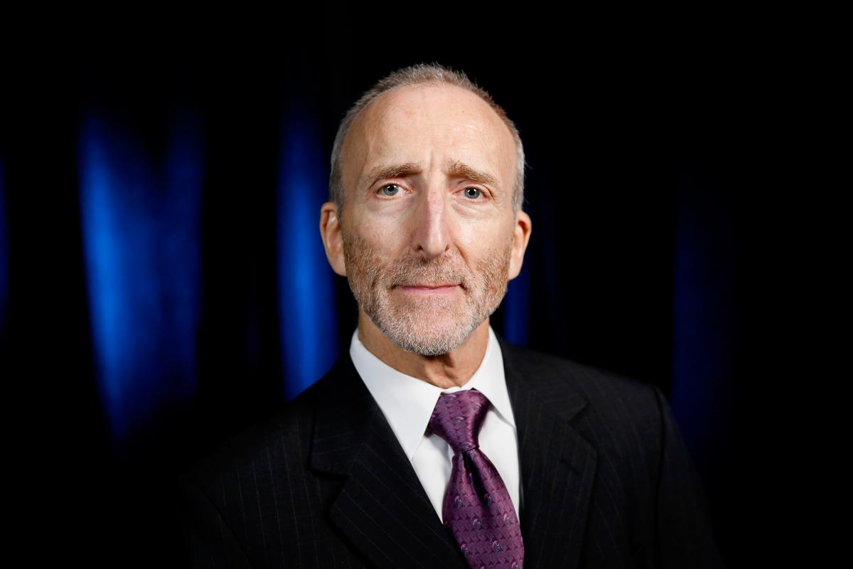 Whistleblower Complaint Is a Diversion, Says Former FBI Special Agent