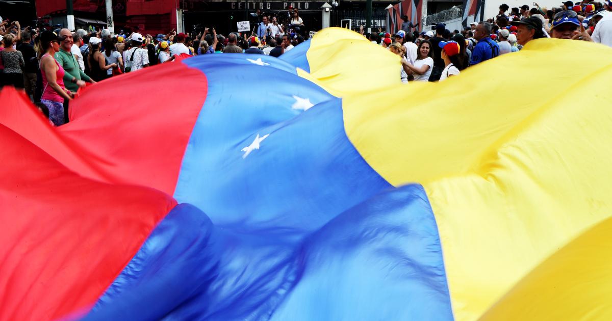 Venezuela, El Salvador Expel Each Other’s Diplomats