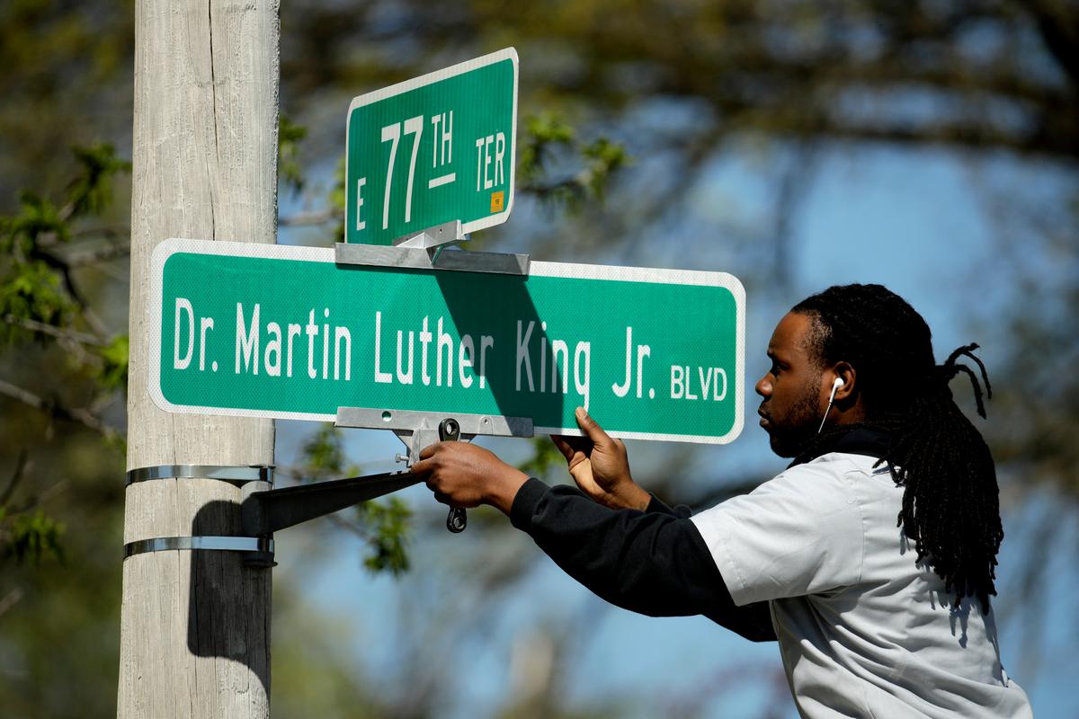 Voters Remove ‘Martin Luther King Jr.’ as Name for Historic Boulevard
