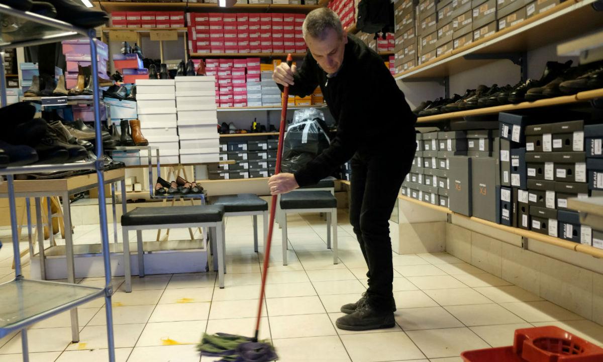 Lysol Warns: Don’t Drink, Inject Disinfectants