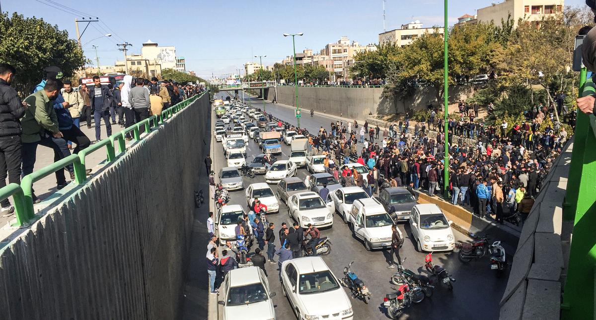 Iran’s Guards Warn of ‘Decisive’ Action If Unrest Continues