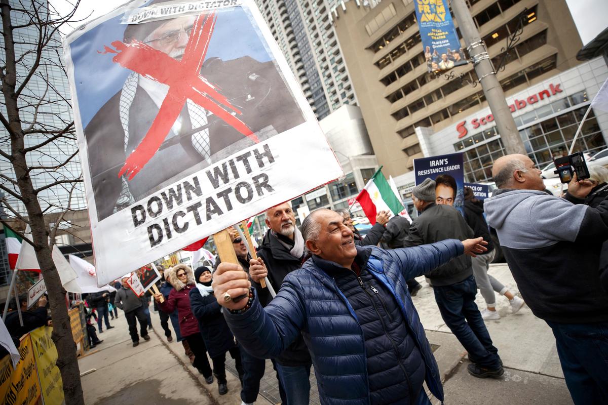 Plans for Canadians Unclear After Iraq Lawmakers Call for Expulsion of Foreign Troops