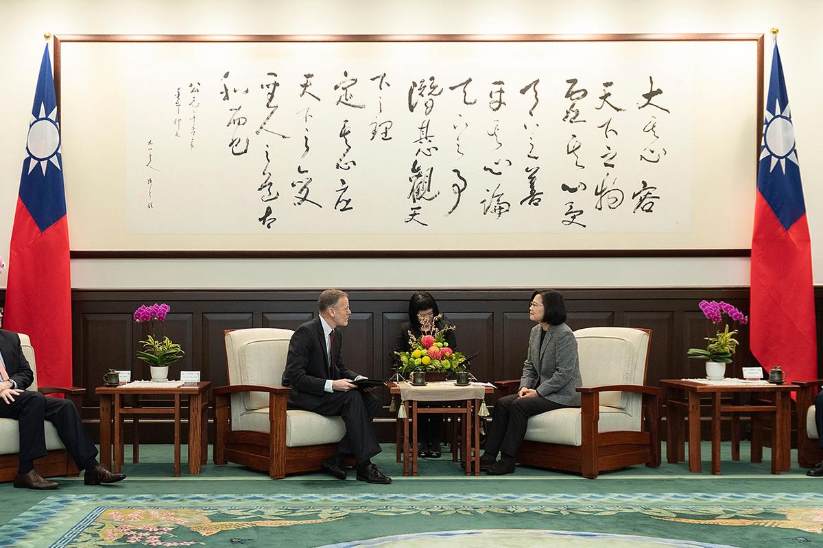 Taiwan President Meets With US Official After Election Win