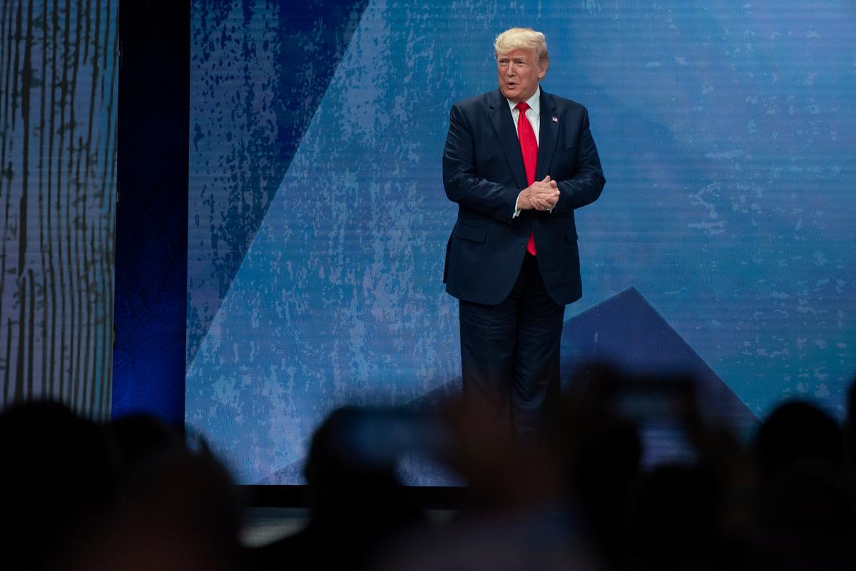 Trump’s Attorneys Call for Immediate Acquittal in Impeachment Trial