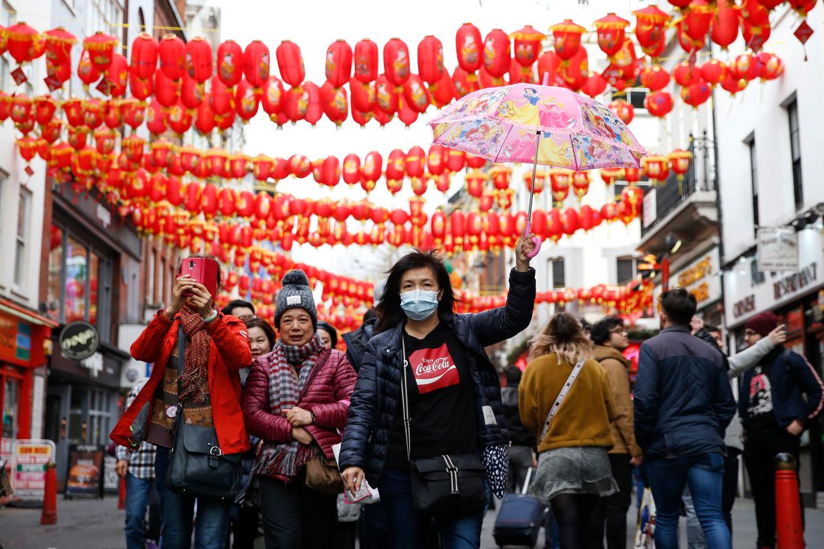 UK Officials Still Searching for Travelers Who Arrived From Wuhan