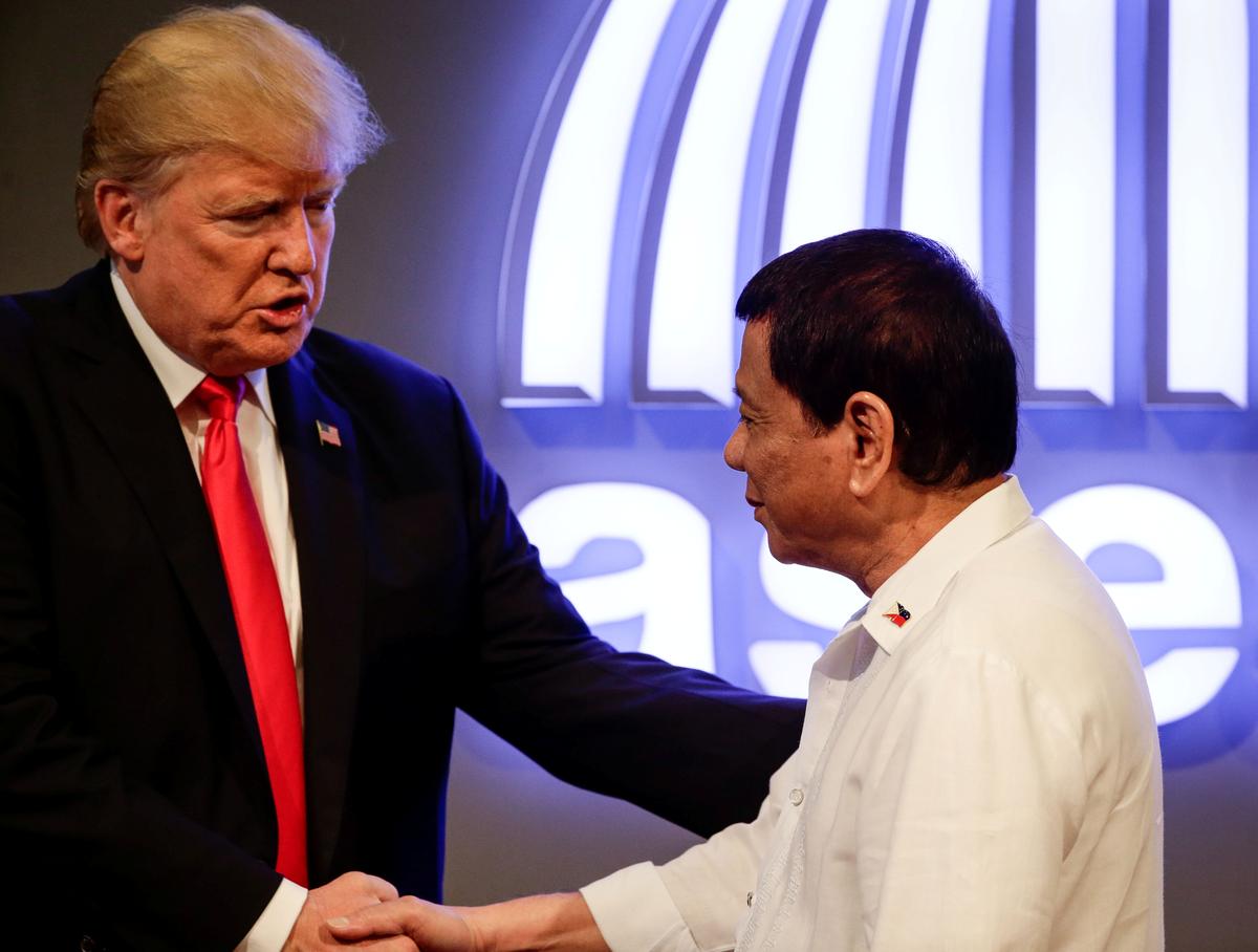Philippines’ Duterte Says Trump Deserves to Be Reelected
