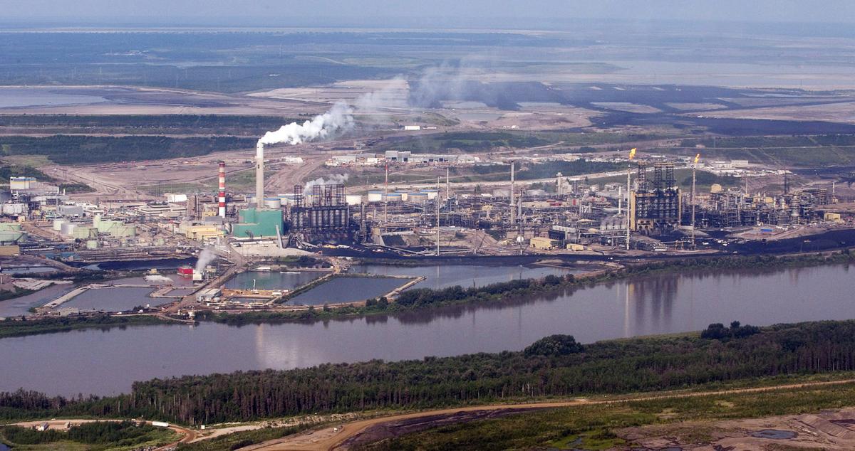 Alberta ‘War Room’ Supporters Say Negative Publicity Expected, More Time Needed, as Calls Mount for Centre’s Closure