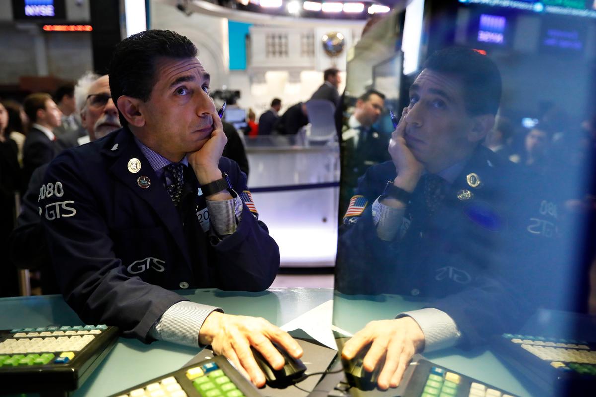 Dow Surges 5 Percent on Hopes for Central Bank Help on the Economy