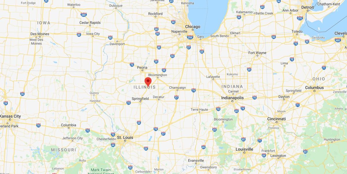 Plane Crashes on Highway in Illinois, 3 Dead: Officials
