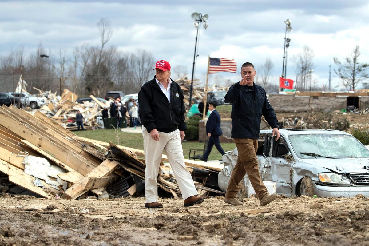 Trump Surveys Tornado Damage, Marvels at ‘Tremendous Heart’